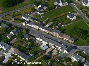 P1420479 2015 05 10 Rue De Bretagne, Des Aubépines, Des Sports